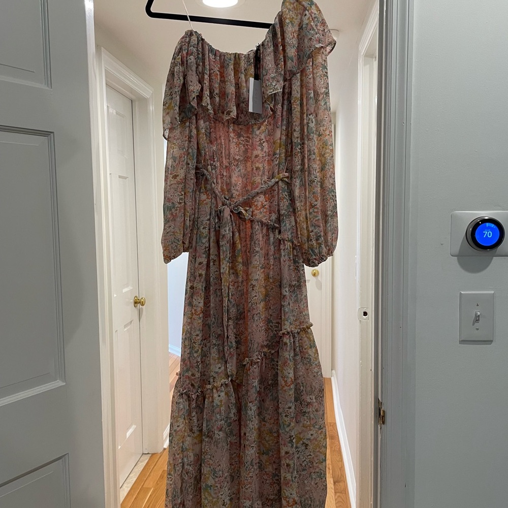 Astr the Label Kaylani Dress - NWOT - Picture 3 of 8